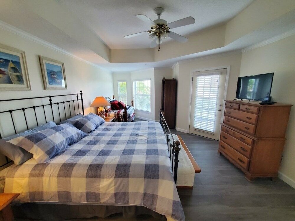 Фото Villas Of Ocean Gate 308