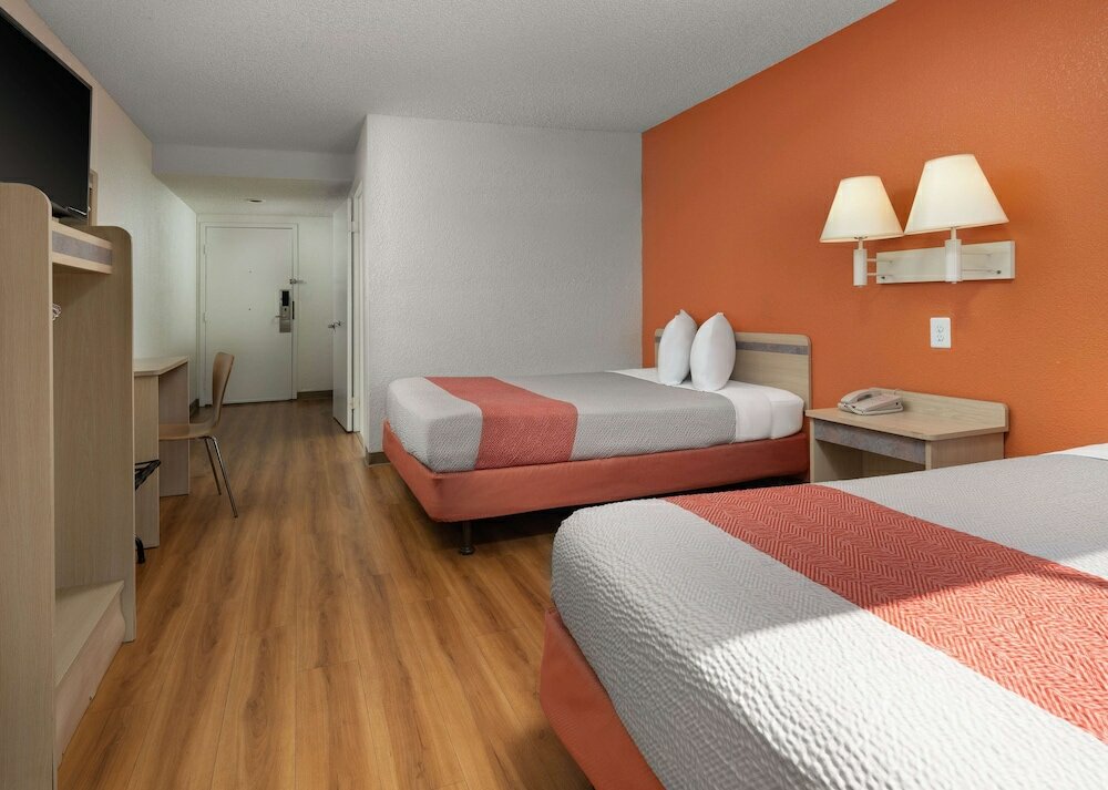 Фото Motel 6 San Simeon, Ca - Hearst Castle Area