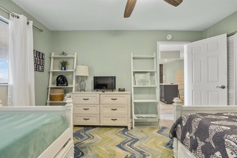 Фото Ocean Hibiscus