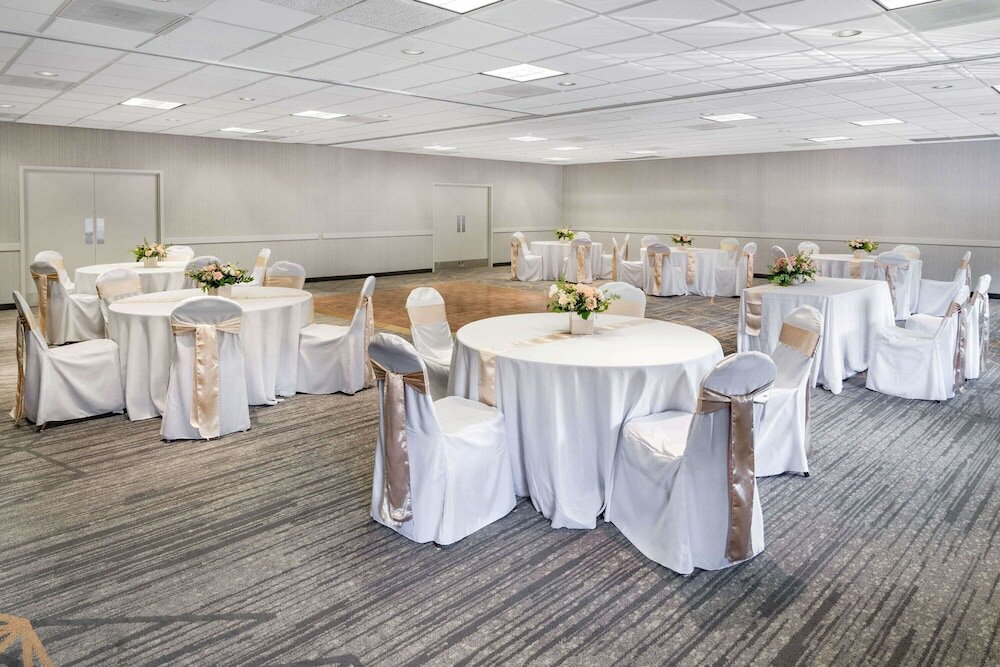 Фото Wyndham Garden San Diego Near SeaWorld