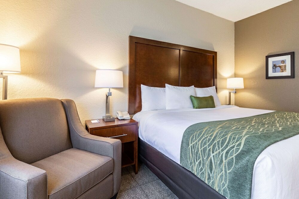 Фото Comfort Inn South Tulsa - Woodland Hills