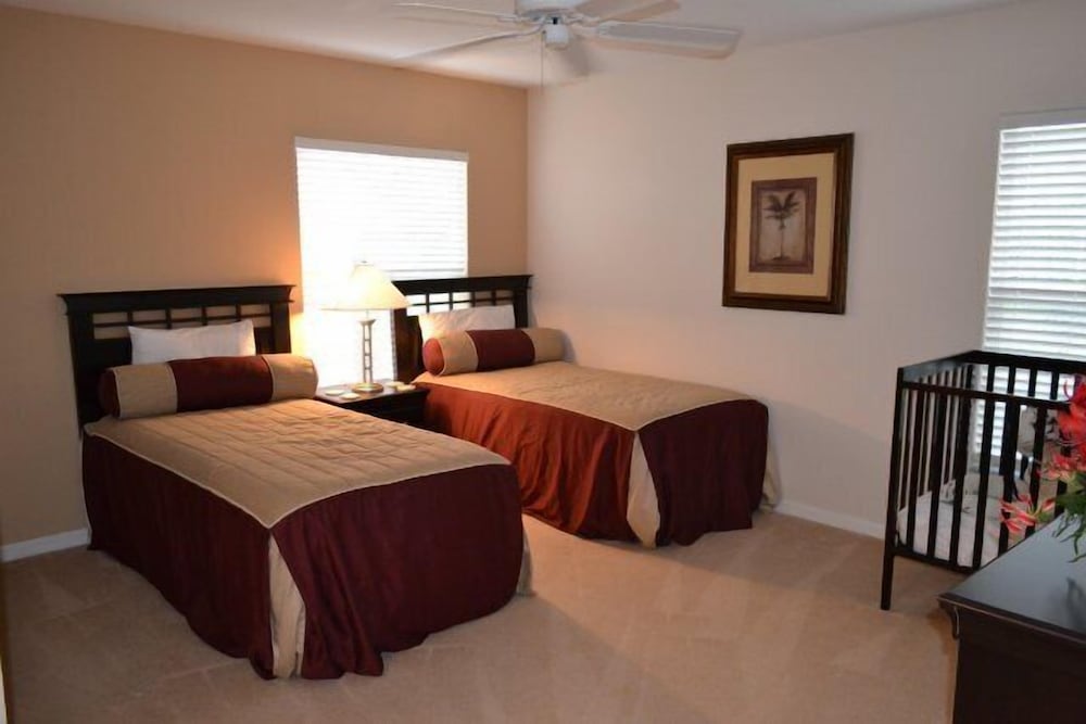 Фото Ip60471 - The Shire at West Haven - 5 Bed 3 Baths Villa