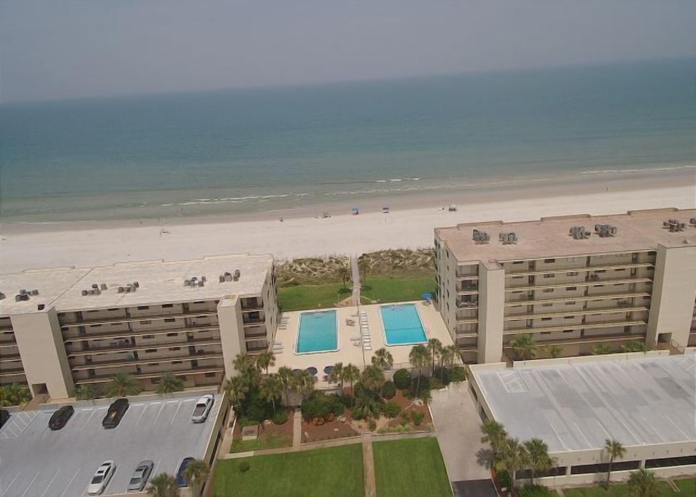 Фото 3 Bedroom Oceanfront Luxury Condo - Sand Dollar III, 404