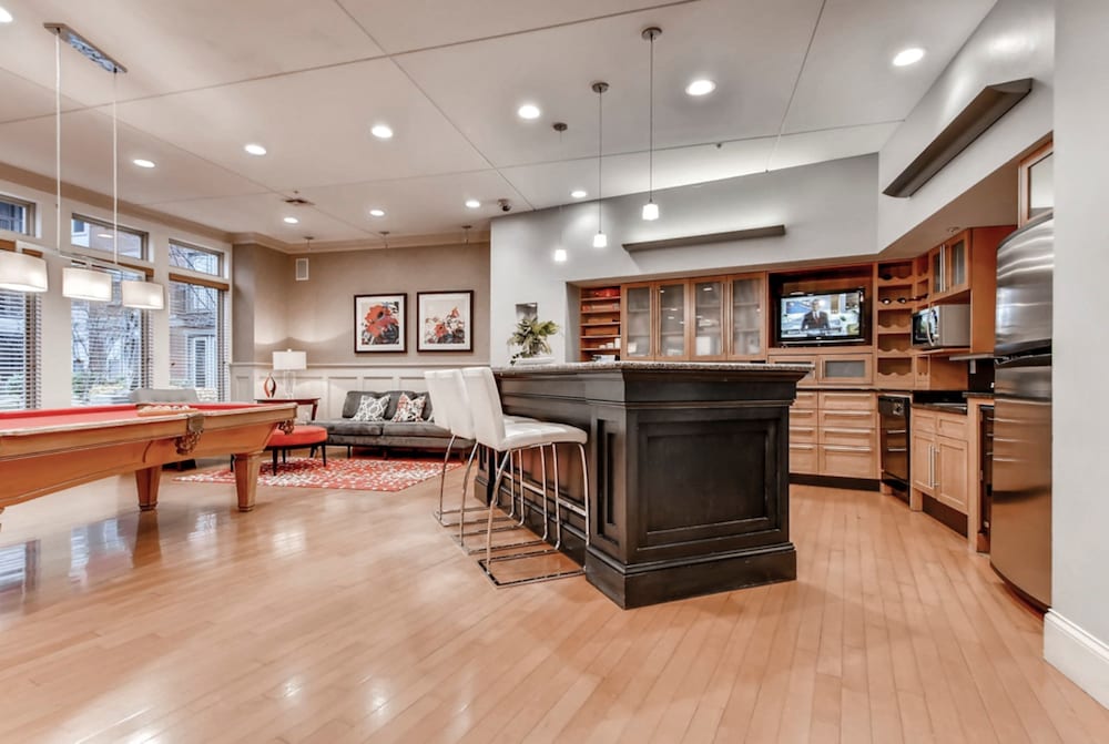 Фото Bluebird Suites in Downtown Providence