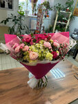Цветы у дома (posyolok gorodskogo tipa Smyshlyayevka, Shosseynaya ulitsa, 2), flower shop