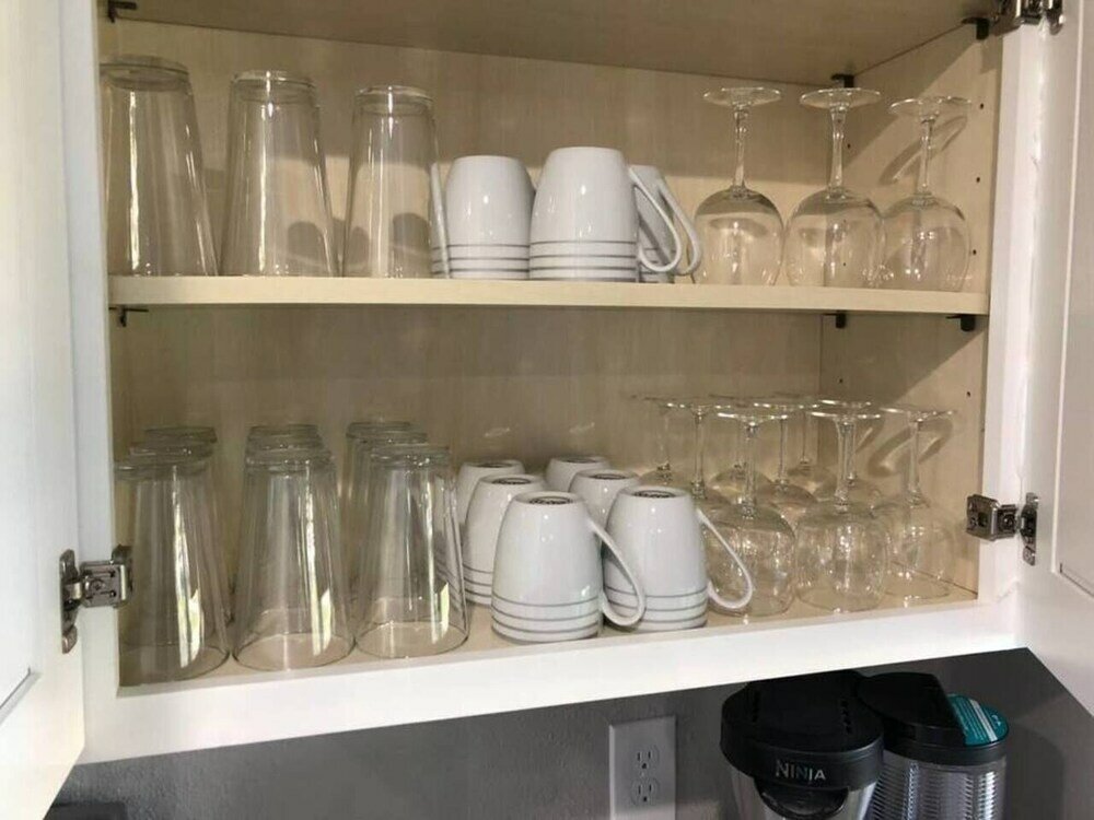 Фото Parsley · New! Luxury, Near Disney & Universal. Sleep 9