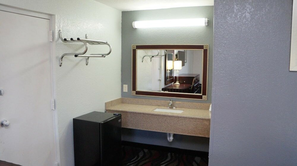 Фото Riverview Inn
