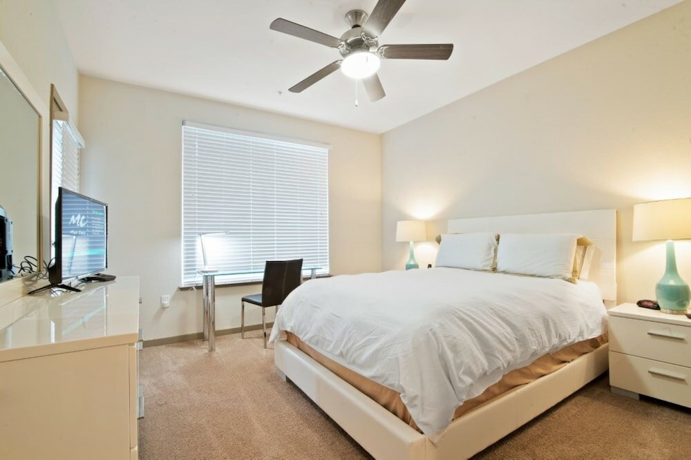 Фото Global Luxury Suites Austin Downtown