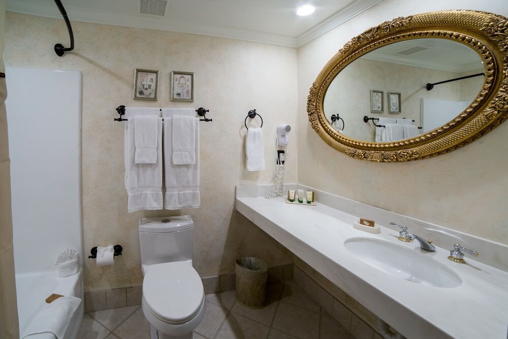 Фото The Horton Grand Hotel