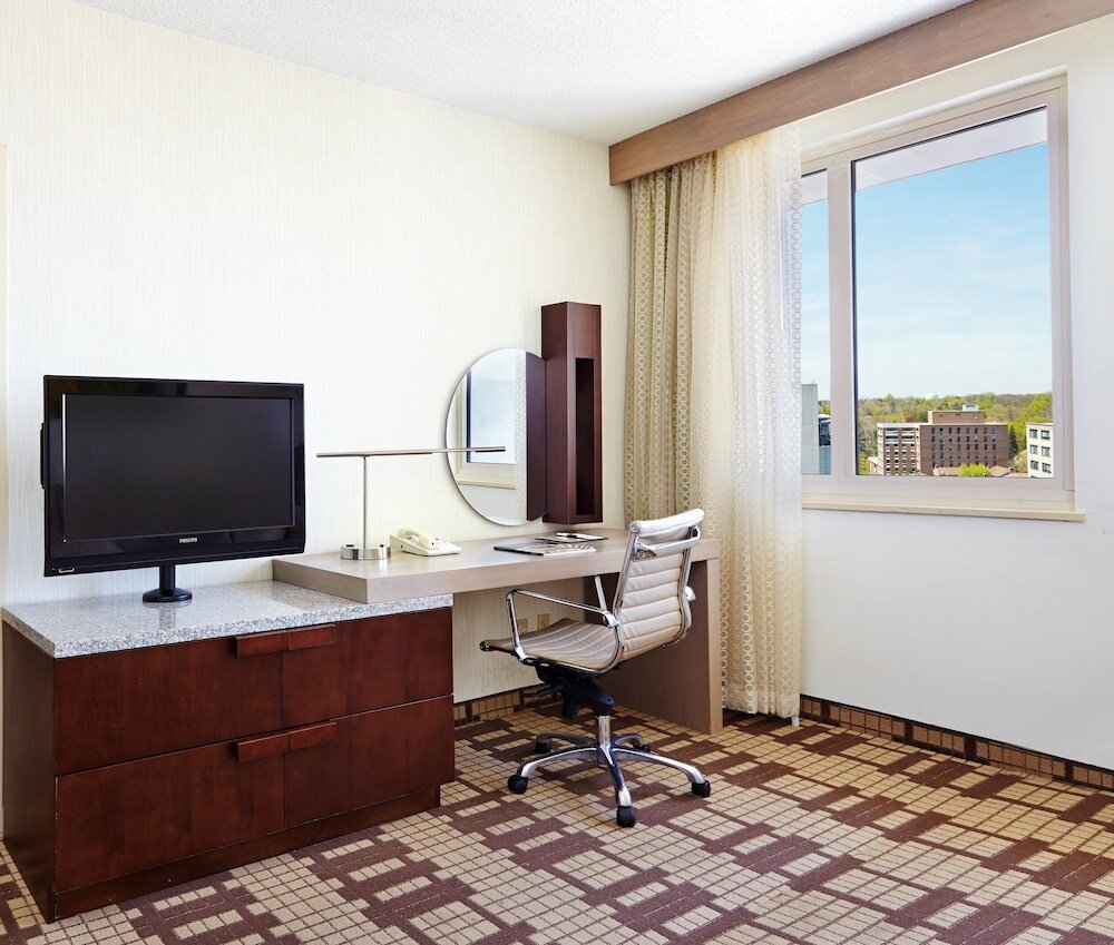 Фото Doubletree by Hilton Washington Dc/Silver Spring