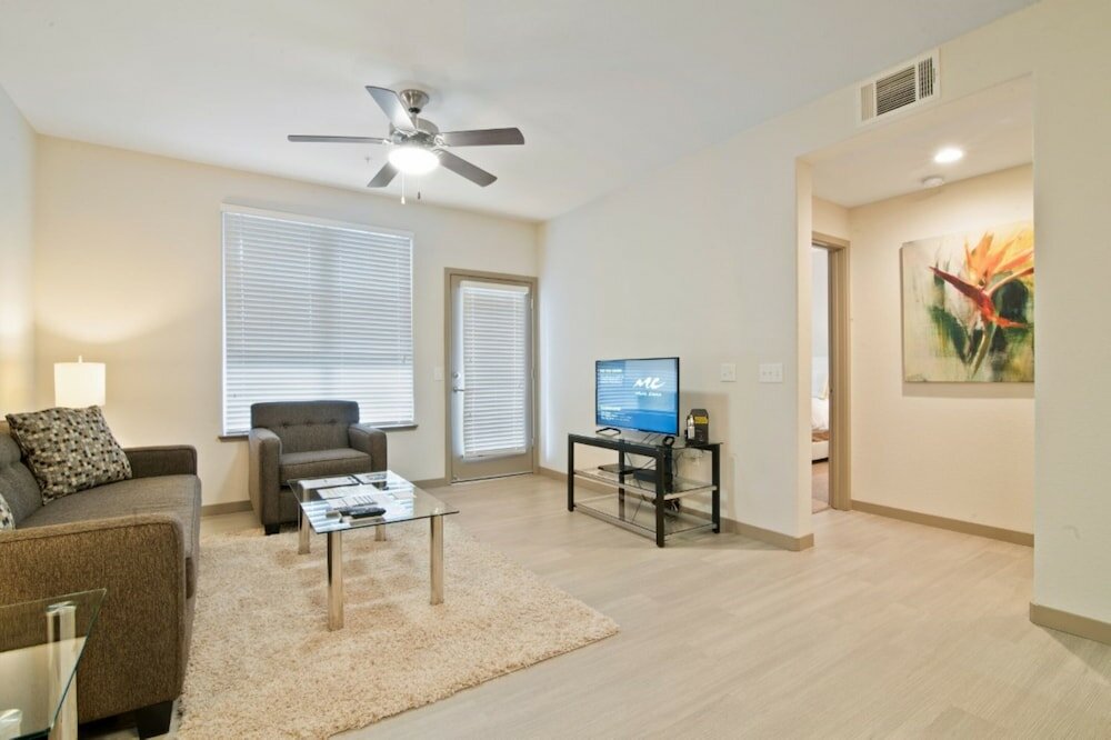 Фото Global Luxury Suites Austin Downtown