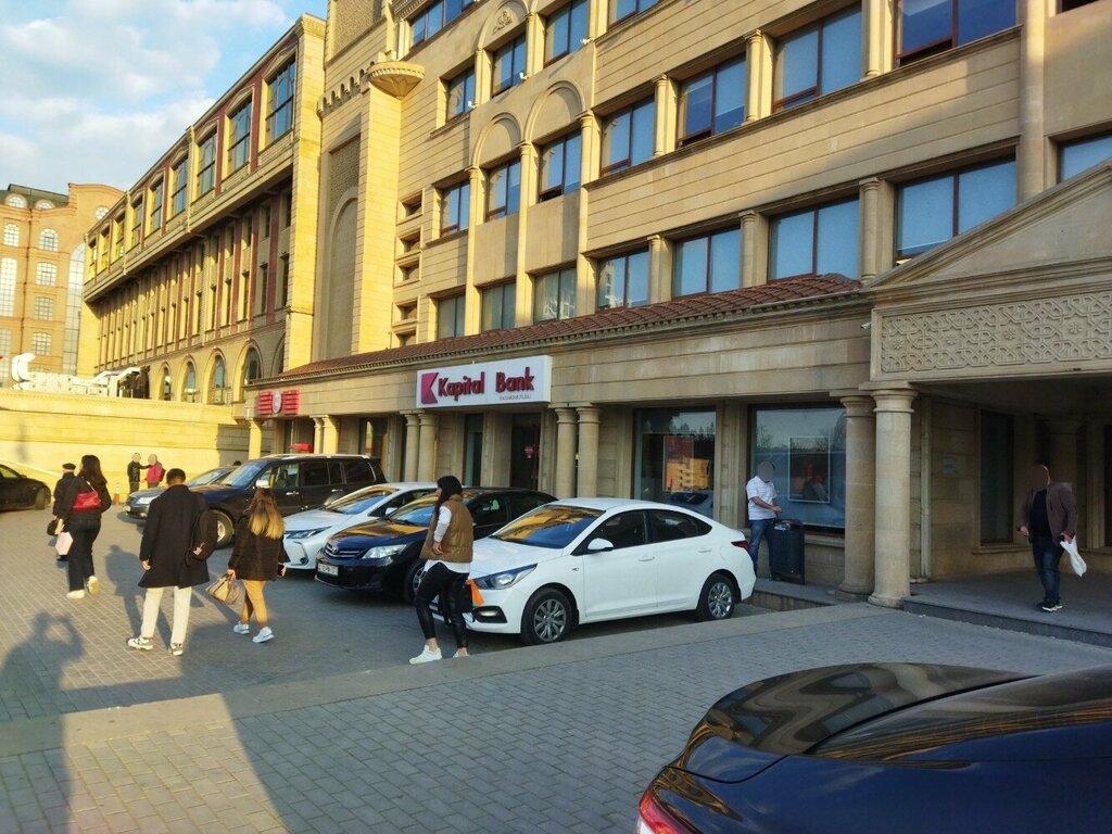 Bank Badamdar kapital bank, Bakı, foto