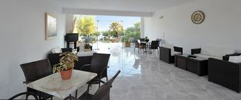 Фото Galazia Akti