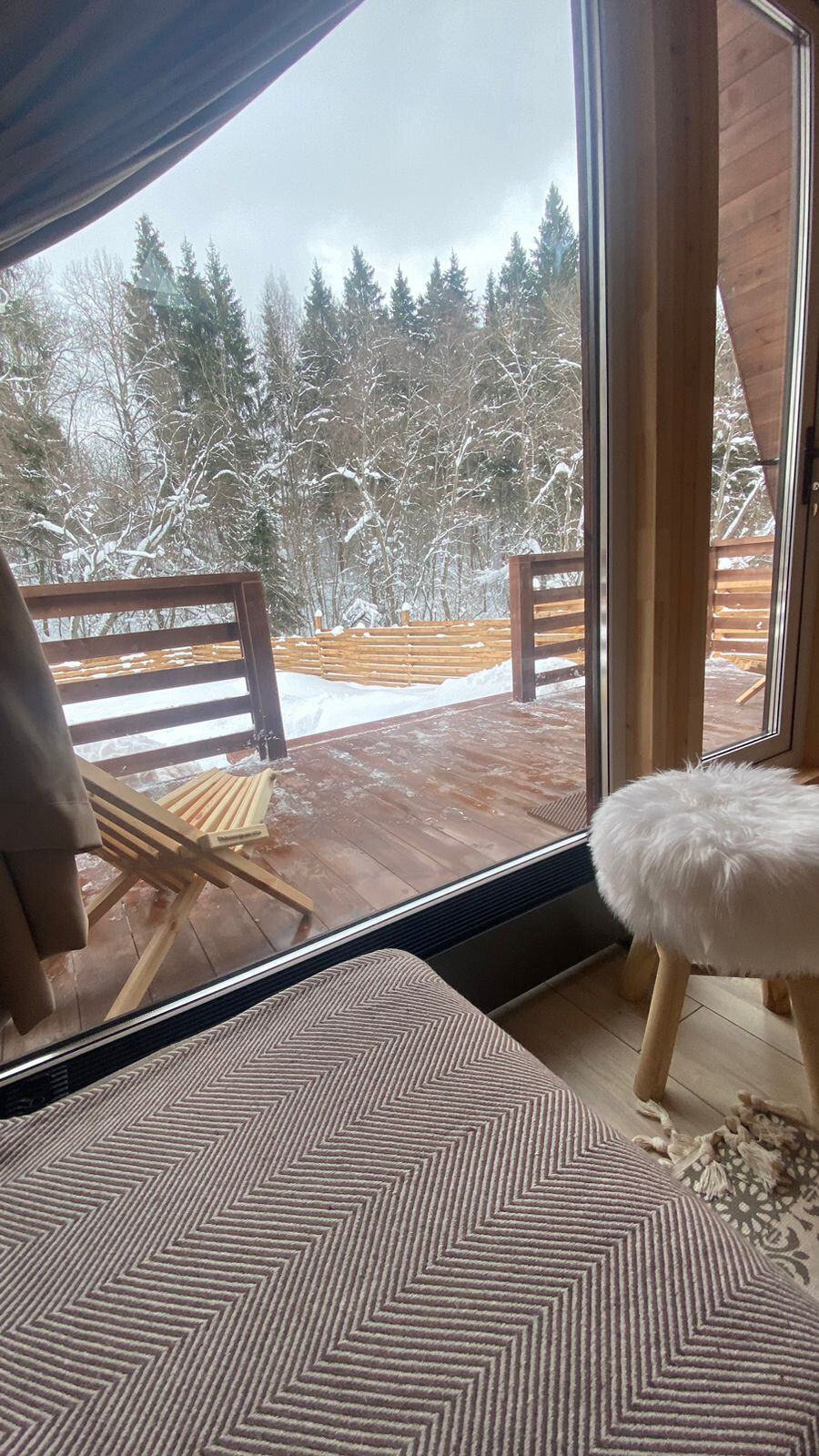 Фото Дом Углом