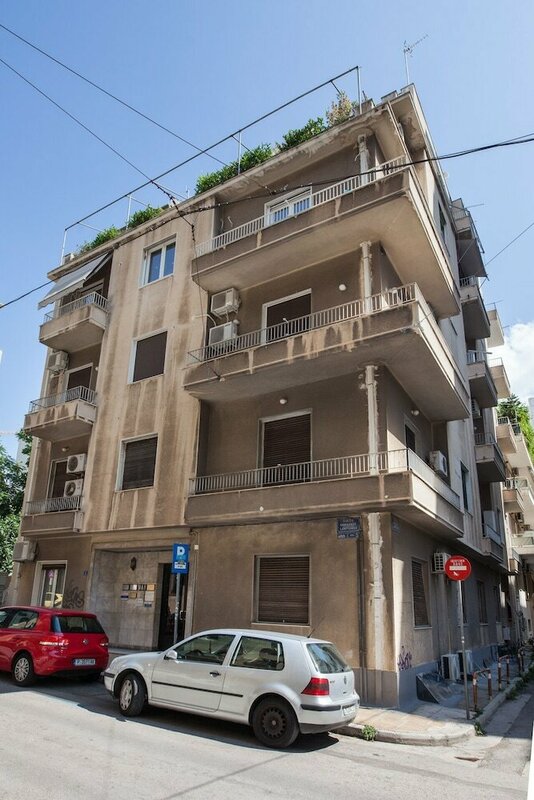 Гостиница Stylish Brand New Apt at Megaro Mousikis в Афинах