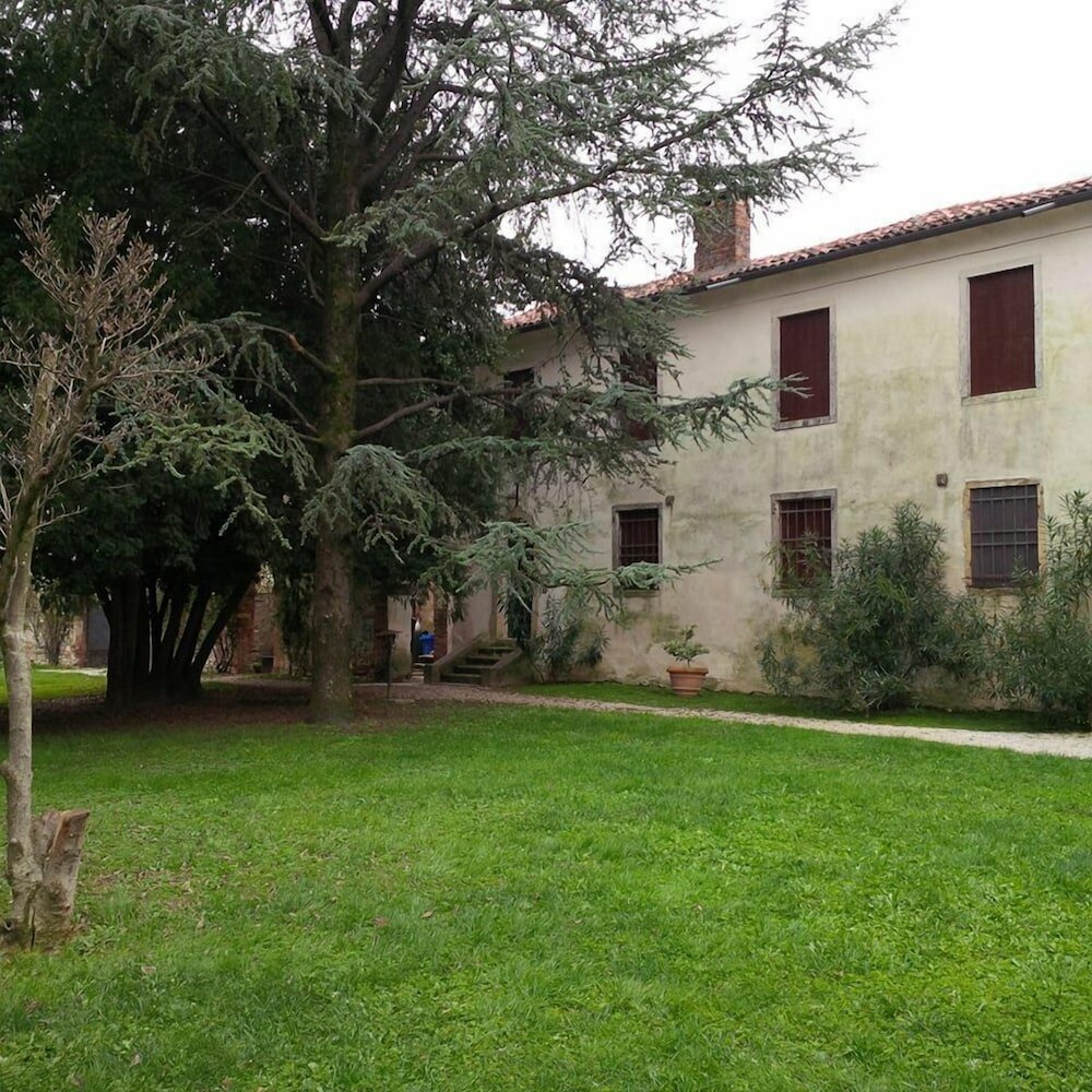 Фото Villa Traverso Pedrina