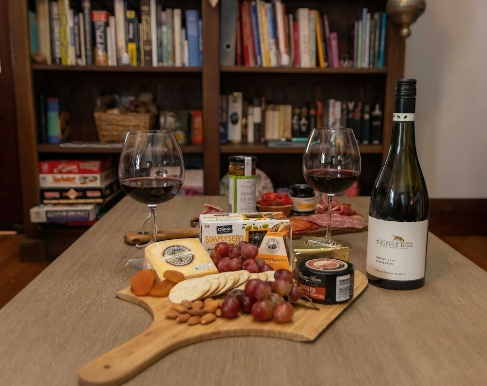 Фото Serenity House Pemberton