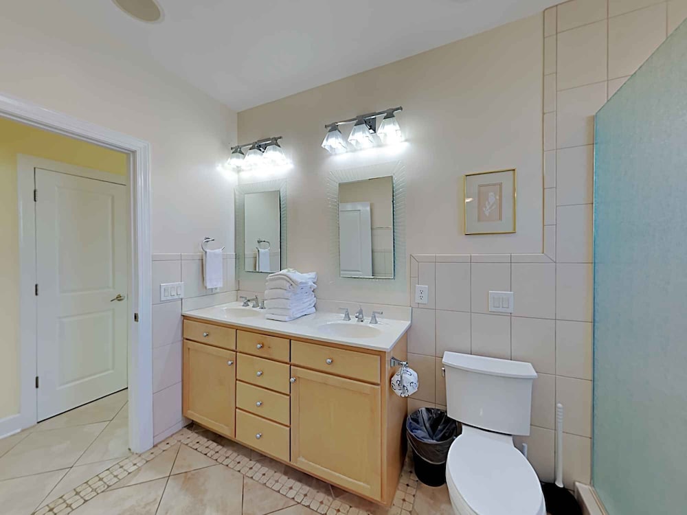 Фото Lazy Urchin Seaclusion