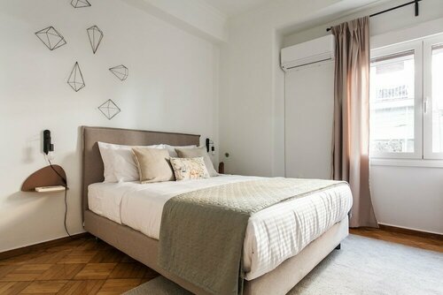 Гостиница Groovy 2br Apartment in Koukaki в Калифее