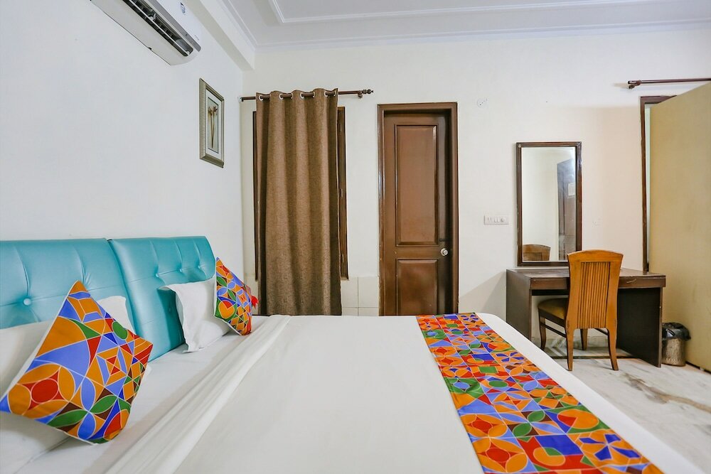 Фото Fabhotel Grand Palace