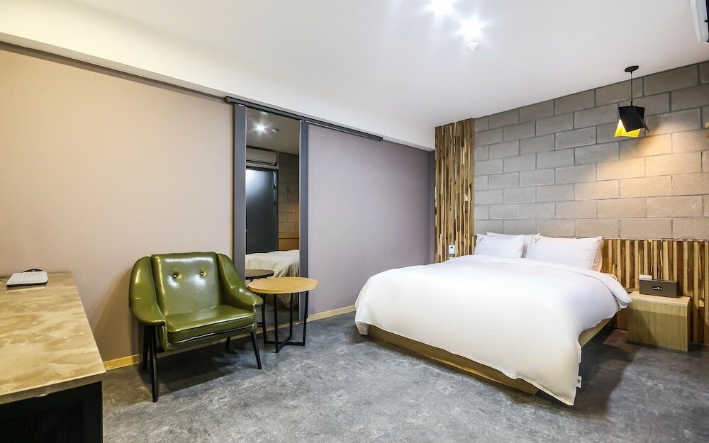 Фото Yeosu Hotel Y