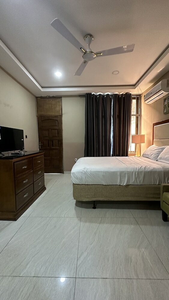 Фото Achie Suites