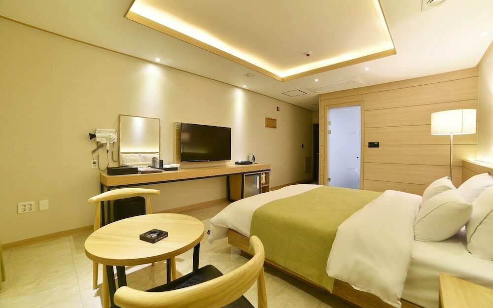 Фото Yeosu Hotel Zava