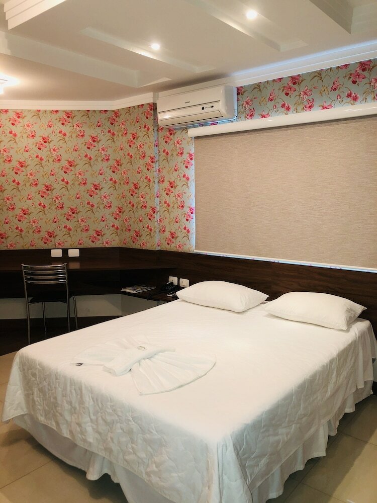 Фото Shelton Palace Hotel