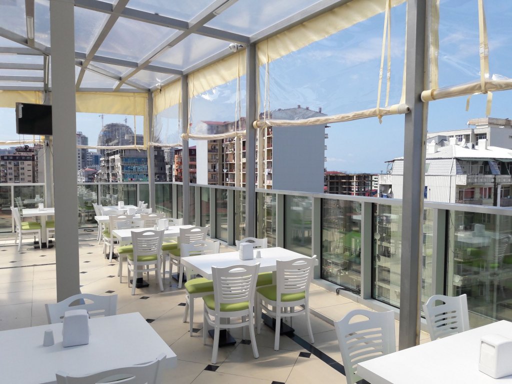 Фото Hotel Green Glass