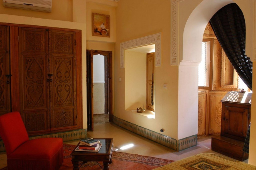 Фото Riad Hadika Maria