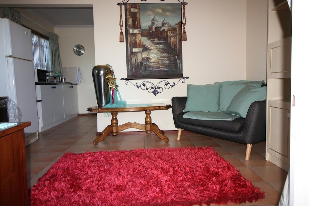 Фото Covenant Well Guest House