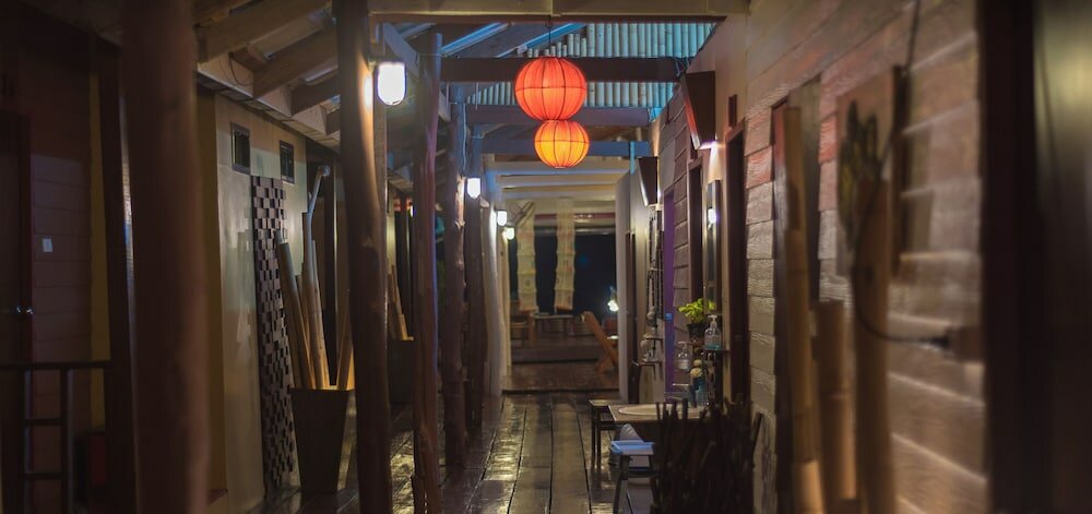 Фото Sincere Guest House & Restaurant - Hostel