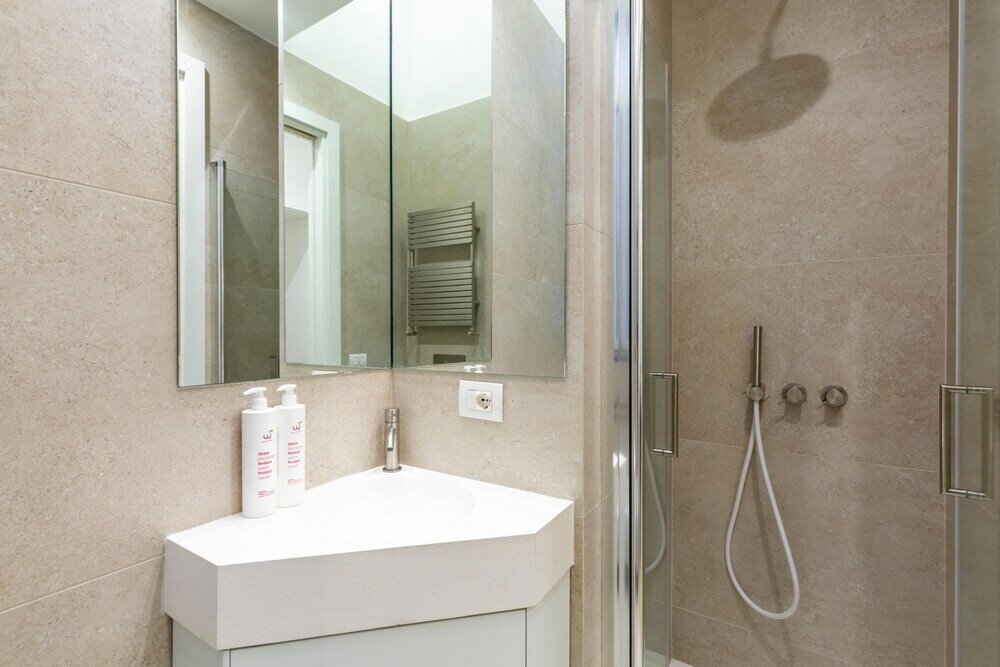 Фото Cozy Studio in Chiaia District by Wonderful Italy