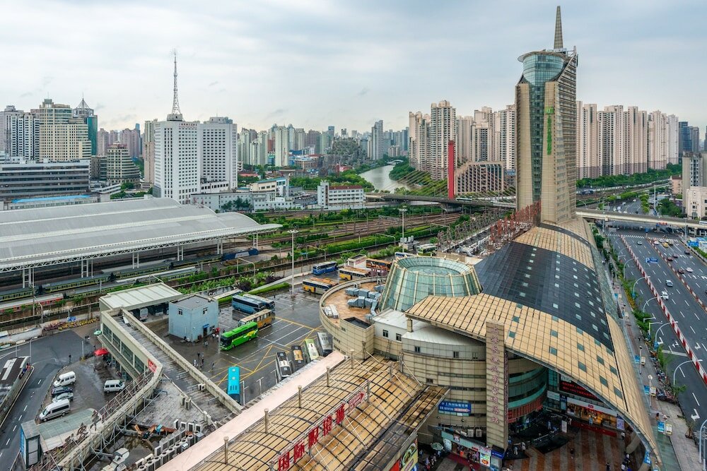 Фото Holiday Inn Shanghai Jing'an