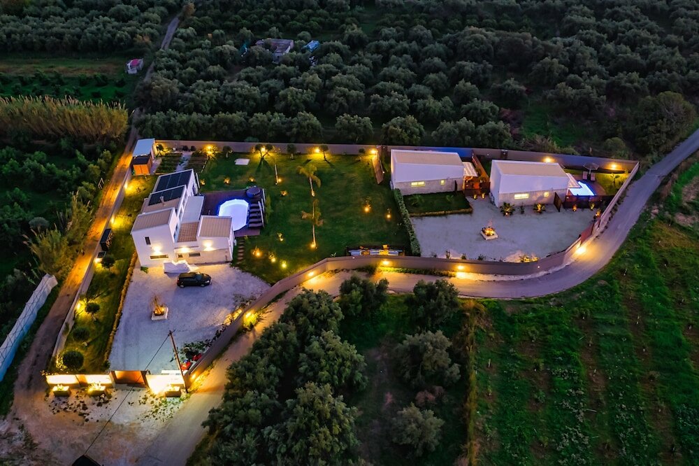 Фото Cocoon Villas