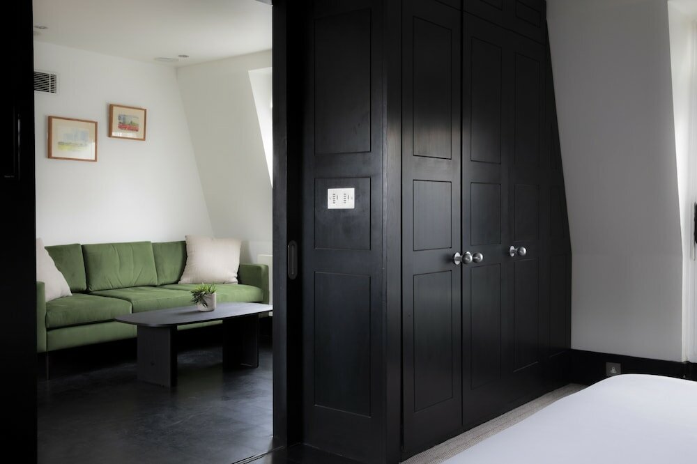 Фото Bedford Corner Hotel