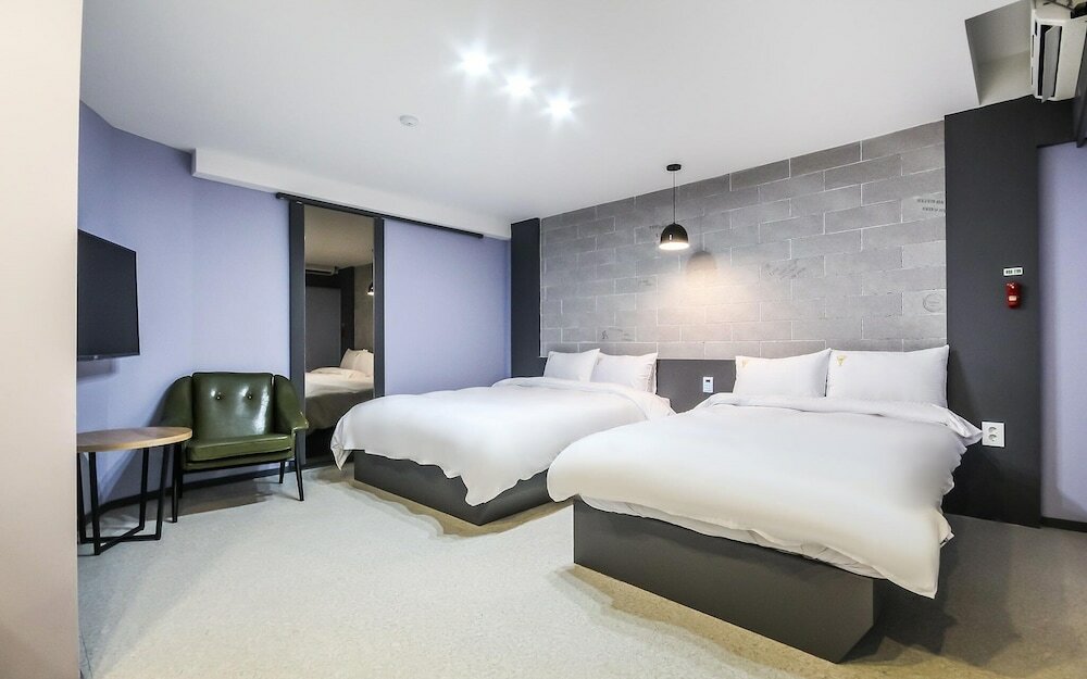 Фото Yeosu Hotel Y