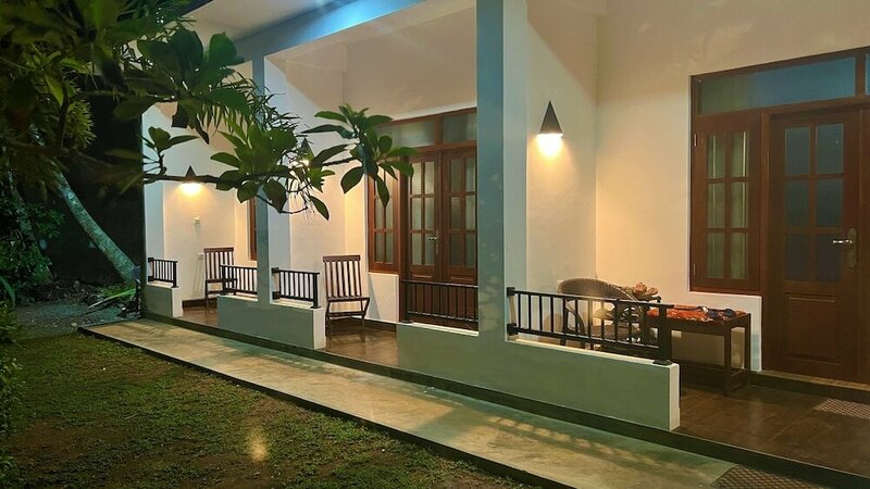 Гостиница Sea Pink Residence Bentota