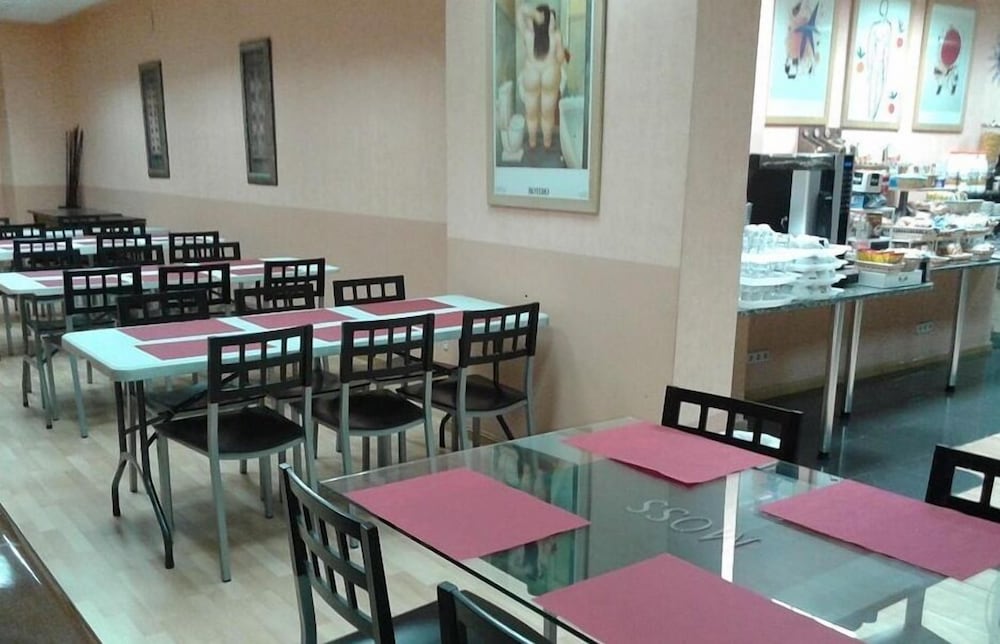 Фото Hostal Cataluña