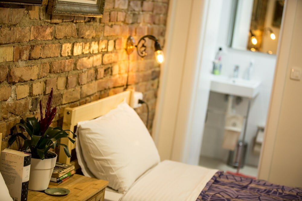 Фото Artistic Tirana