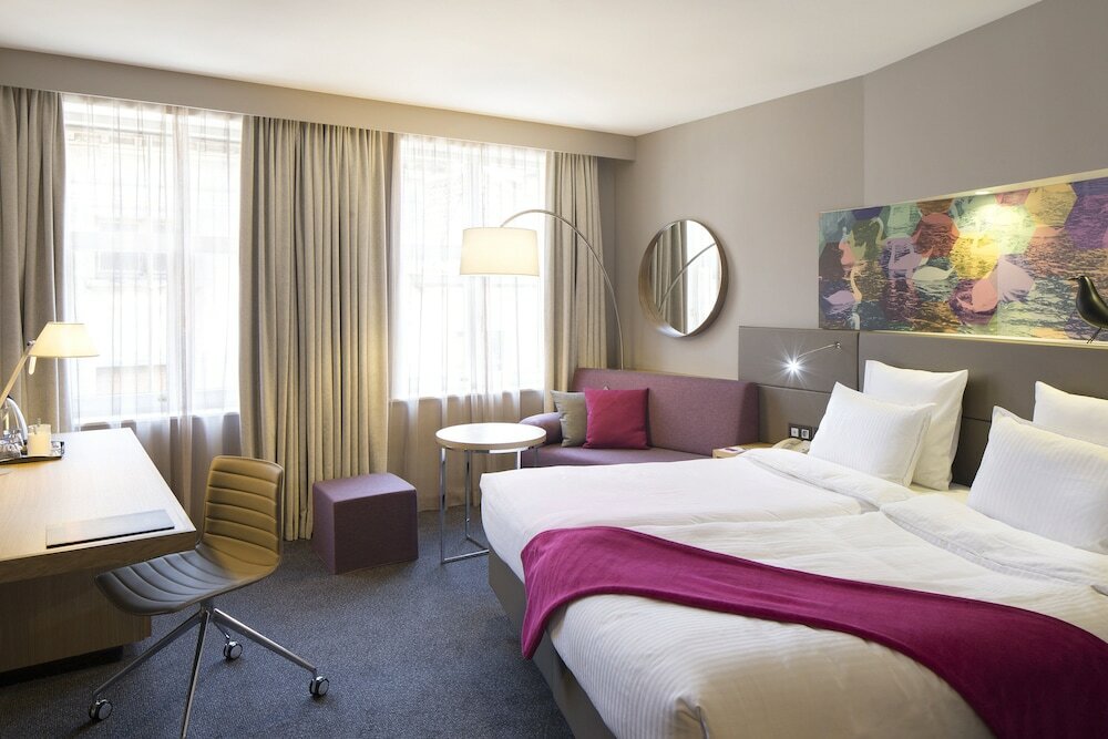 Фото Crowne Plaza Bruges