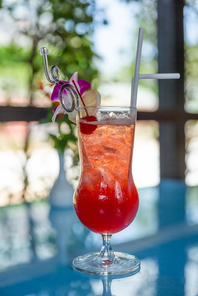 Фото Patong Bay Hill Resort