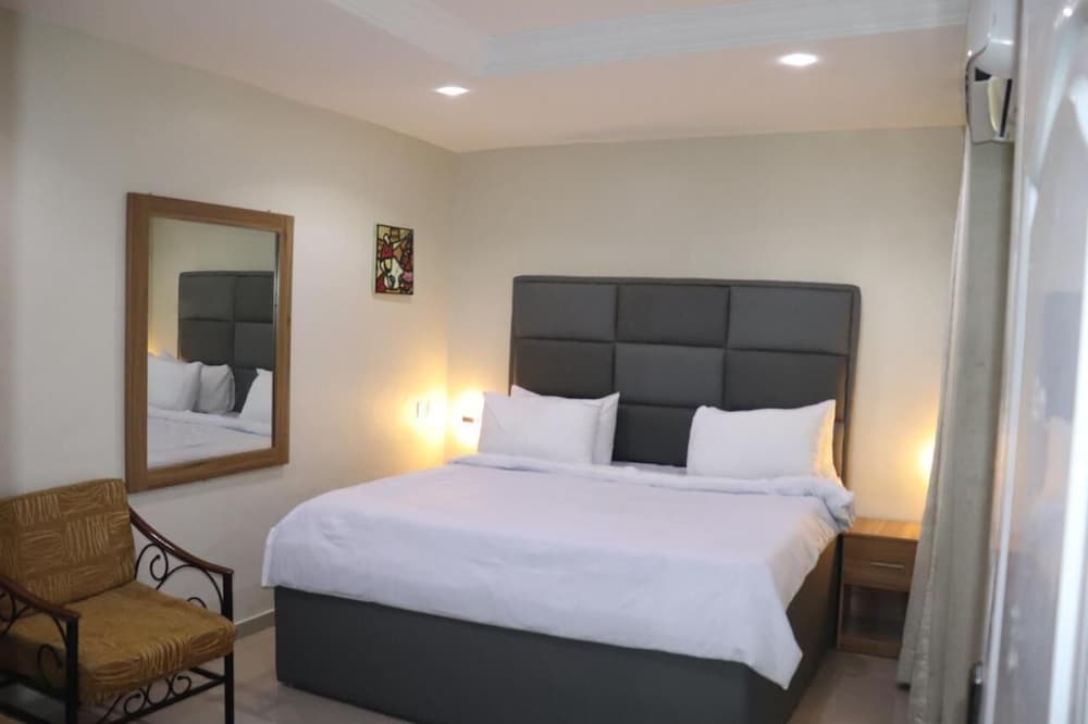 Фото Bronx Suite by Jaynice Homes Lekki