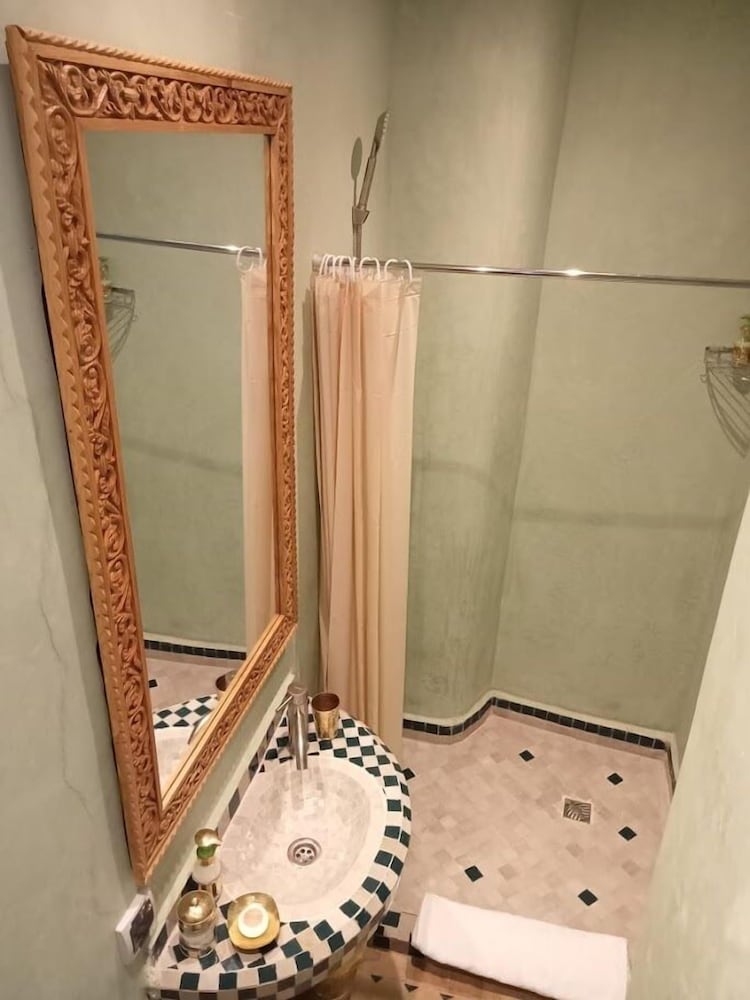 Фото Riad Beni Sidel