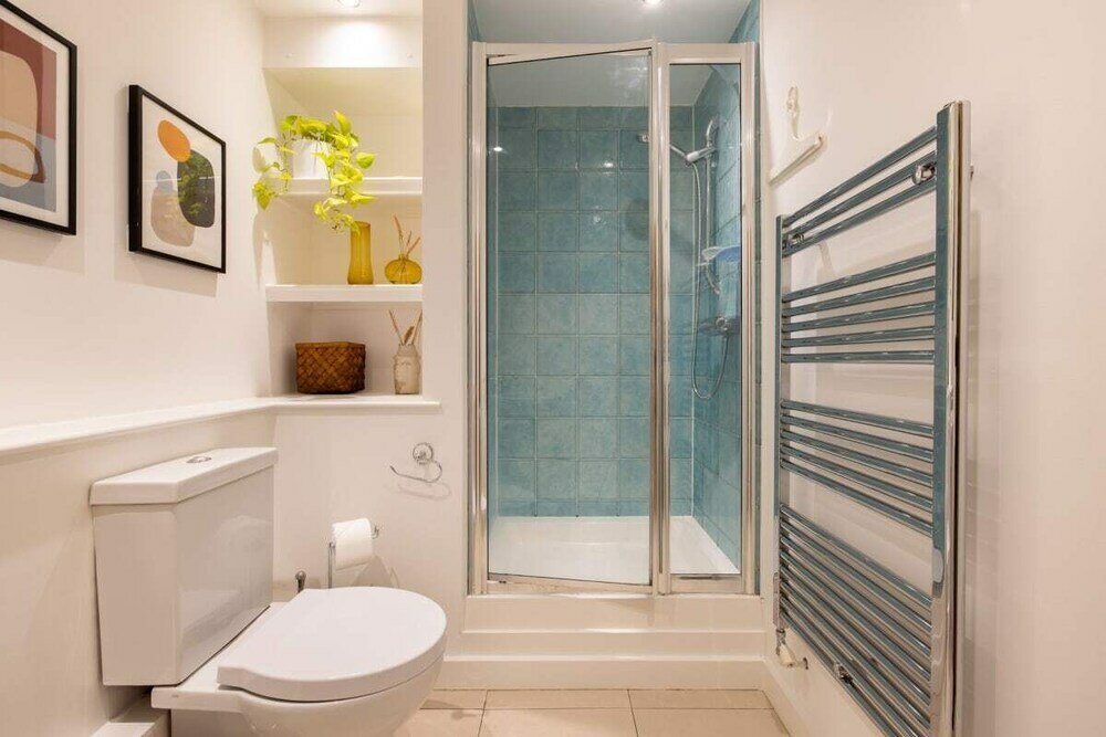 Фото The Clapham - Captivating 2bdr With Garden & Parking