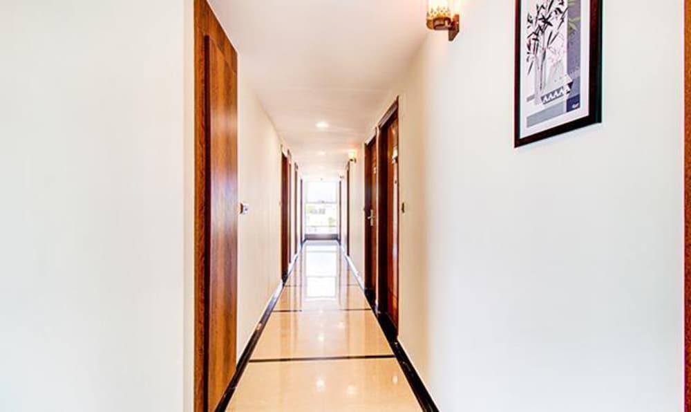 Фото Fabhotel The Rs Suites