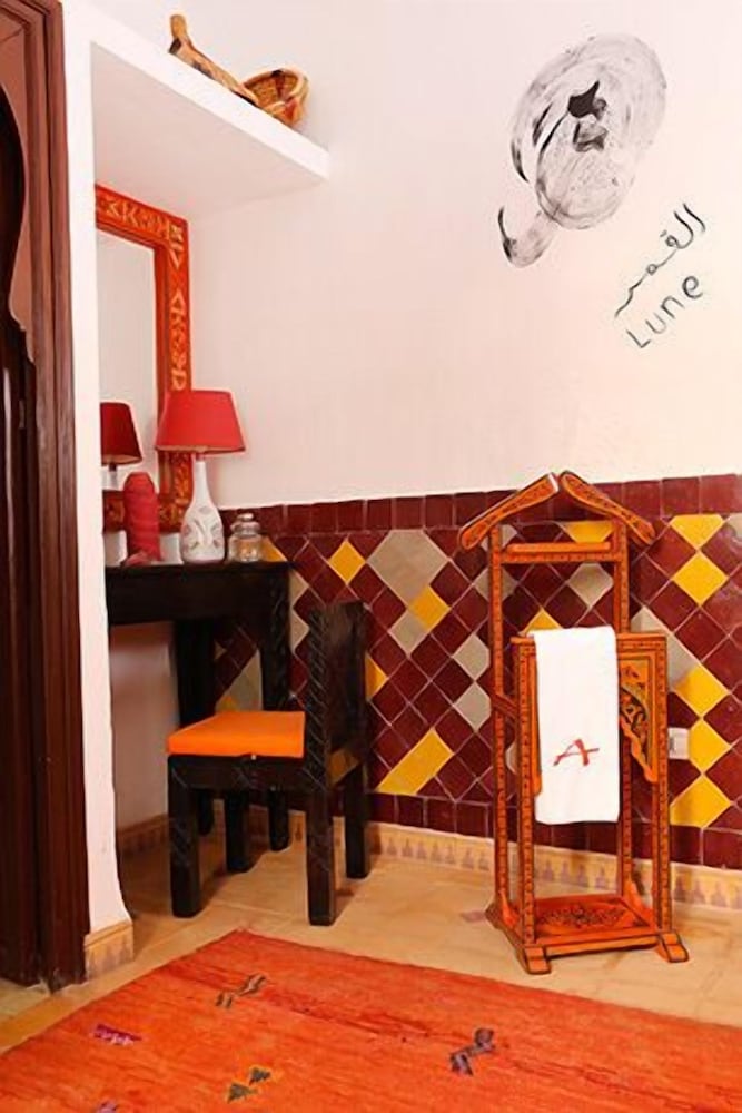 Фото Riad Assaada