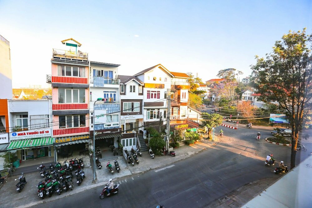 Фото отеля 2