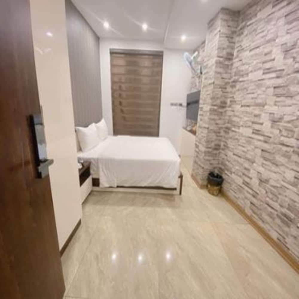 Фото My House Hotel Ha noi