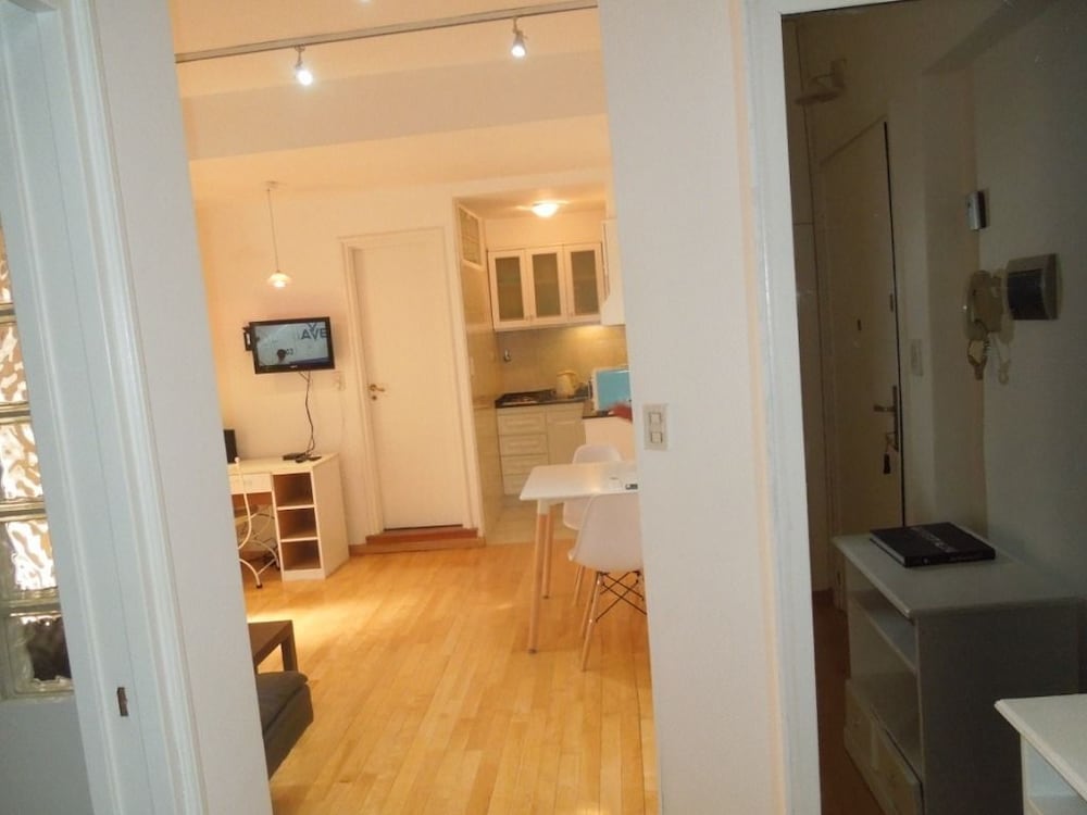 Фото Luminoso Dos Ambientes EN Recoleta